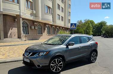 Позашляховик / Кросовер Nissan Rogue Sport 2017 в Миколаєві