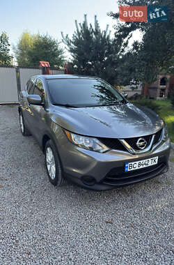 Внедорожник / Кроссовер Nissan Rogue Sport 2017 в Львове