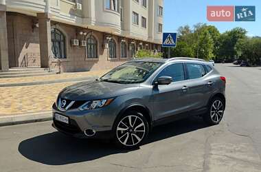 Позашляховик / Кросовер Nissan Rogue Sport 2017 в Миколаєві