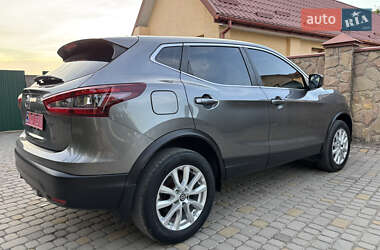 Внедорожник / Кроссовер Nissan Rogue Sport 2020 в 