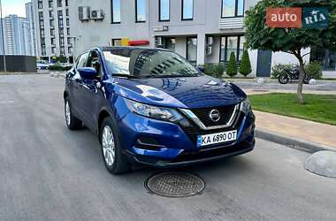 Внедорожник / Кроссовер Nissan Rogue Sport 2021 в Киеве