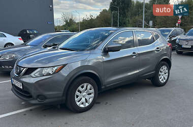 Внедорожник / Кроссовер Nissan Rogue Sport 2018 в Киеве