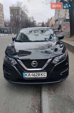 Внедорожник / Кроссовер Nissan Rogue Sport 2020 в Киеве