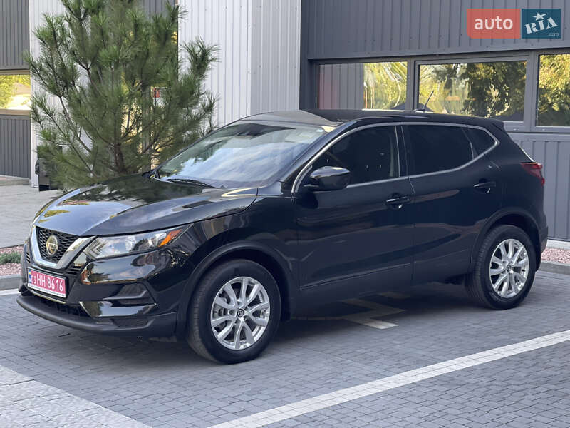 Nissan Rogue Sport 2021