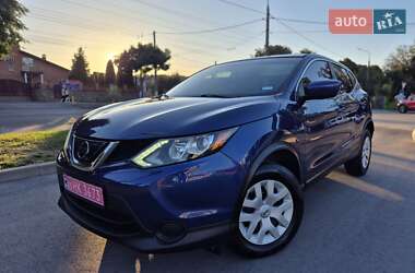 Внедорожник / Кроссовер Nissan Rogue Sport 2018 в Житомире