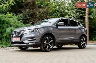 Позашляховик / Кросовер Nissan Rogue Sport 2022 в Львові
