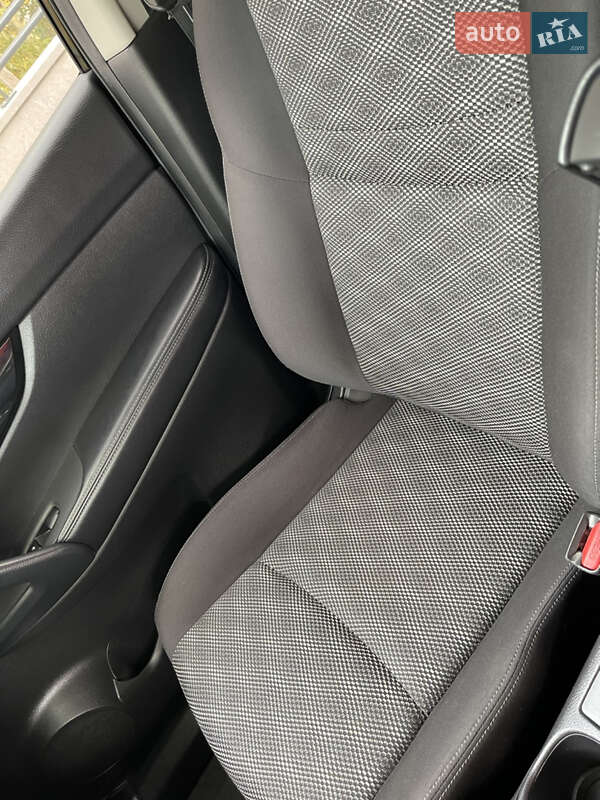 Внедорожник / Кроссовер Nissan Rogue Sport 2020 в Днепре