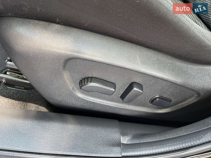 Внедорожник / Кроссовер Nissan Rogue Sport 2020 в Днепре