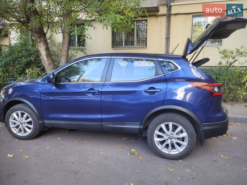 Позашляховик / Кросовер Nissan Rogue Sport 2022 в Дніпрі
