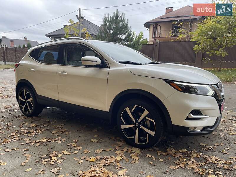 Позашляховик / Кросовер Nissan Rogue Sport 2022 в Києві