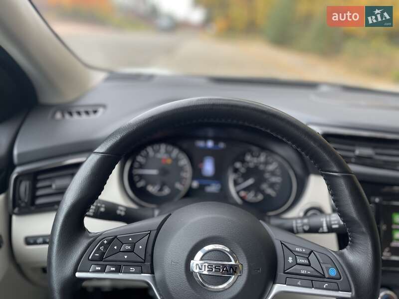 Позашляховик / Кросовер Nissan Rogue Sport 2022 в Києві