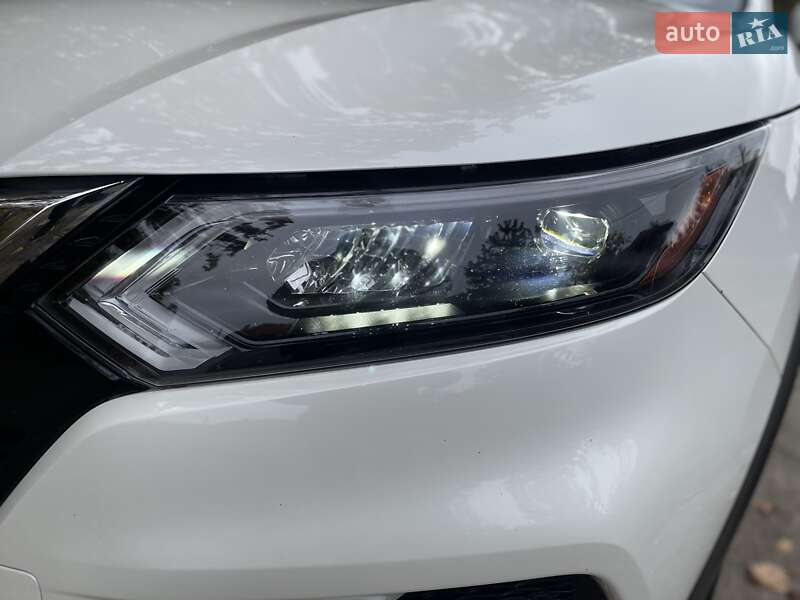 Позашляховик / Кросовер Nissan Rogue Sport 2022 в Києві