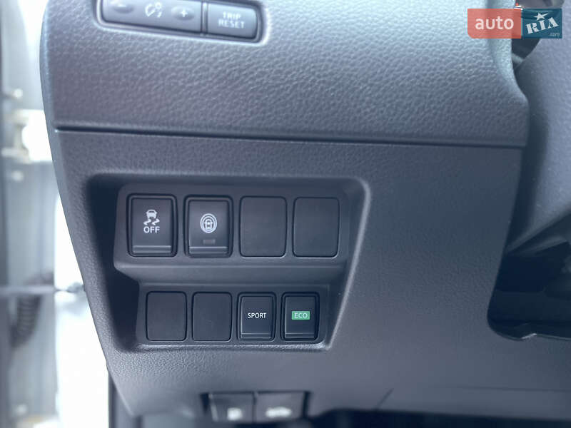 Внедорожник / Кроссовер Nissan Rogue Sport 2021 в Виннице