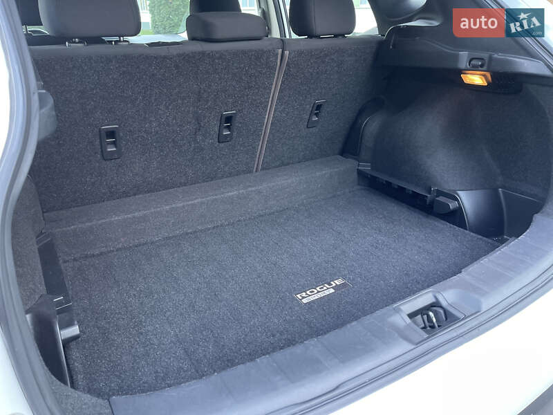Внедорожник / Кроссовер Nissan Rogue Sport 2021 в Виннице