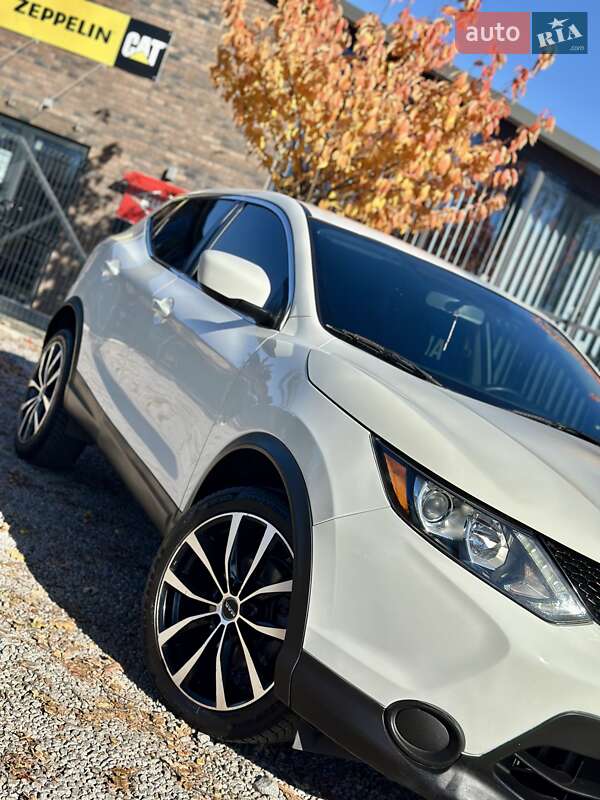 Внедорожник / Кроссовер Nissan Rogue Sport 2018 в Виннице фото 7 Внедорожник / Кроссовер Nissan Rogue Sport 2018 в Виннице
