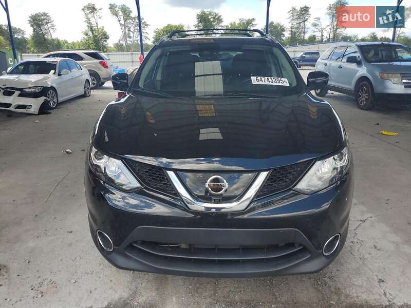 Позашляховик / Кросовер Nissan Rogue Sport 2017 в Хмельницькому фото 5 Позашляховик / Кросовер Nissan Rogue Sport 2017 в Хмельницькому