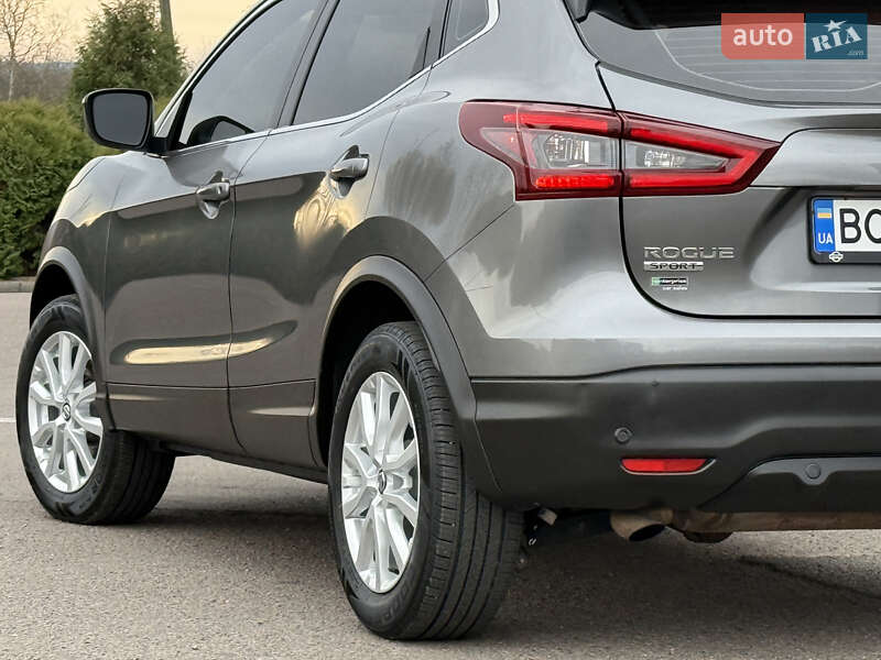 Внедорожник / Кроссовер Nissan Rogue Sport 2022 в Дрогобыче