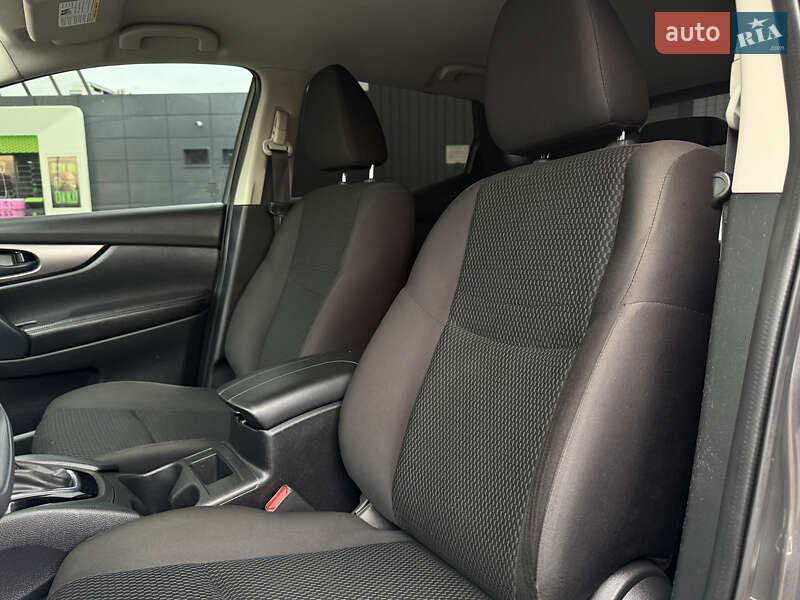 Внедорожник / Кроссовер Nissan Rogue Sport 2022 в Дрогобыче