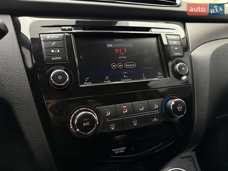 Внедорожник / Кроссовер Nissan Rogue Sport 2022 в Дрогобыче