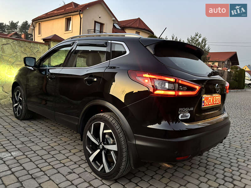 Внедорожник / Кроссовер Nissan Rogue Sport 2020 в Львове