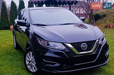 Внедорожник / Кроссовер Nissan Rogue Sport 2021 в Ивано-Франковске