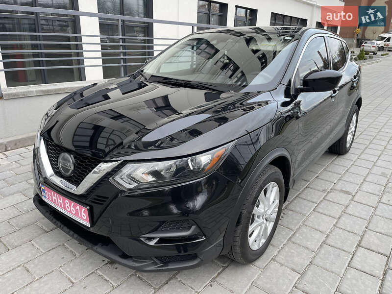 Внедорожник / Кроссовер Nissan Rogue Sport 2021 в Ровно