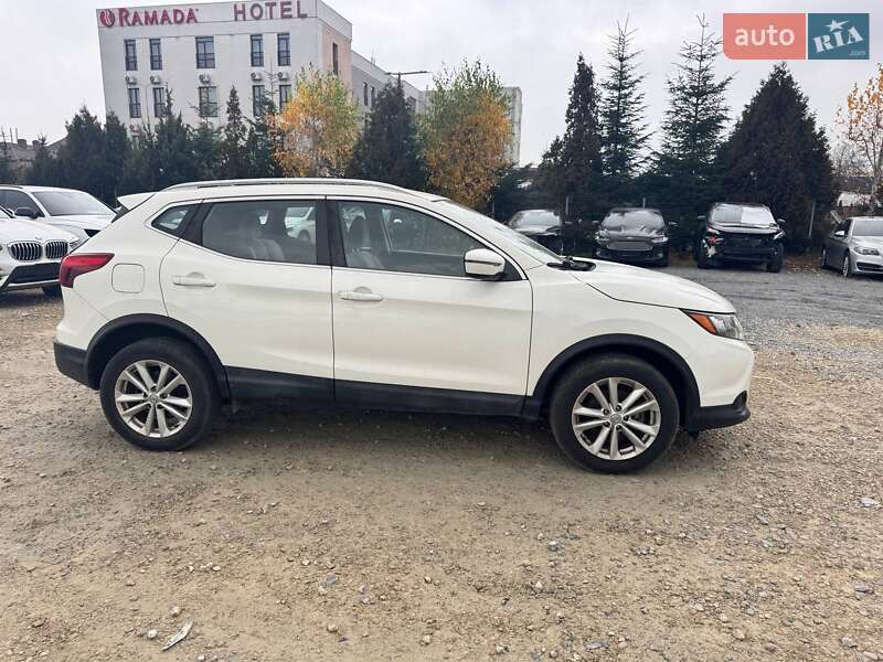 Позашляховик / Кросовер Nissan Rogue Sport 2017 в Львові фото 3 Позашляховик / Кросовер Nissan Rogue Sport 2017 в Львові