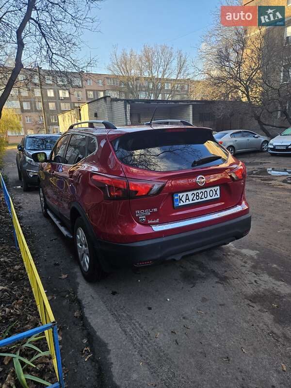 Внедорожник / Кроссовер Nissan Rogue Sport 2018 в Киеве