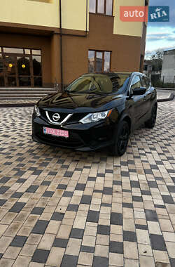 Позашляховик / Кросовер Nissan Rogue Sport 2017 в Ізмаїлі