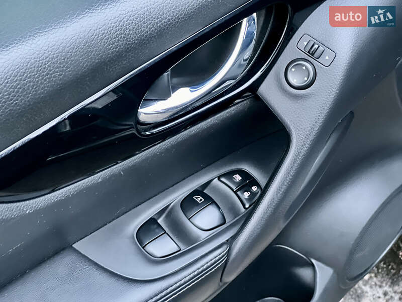 Внедорожник / Кроссовер Nissan Rogue Sport 2017 в Горишних Плавнях фото 20 Внедорожник / Кроссовер Nissan Rogue Sport 2017 в Горишних Плавнях