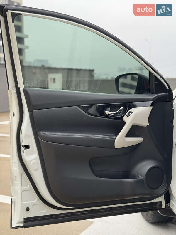 Внедорожник / Кроссовер Nissan Rogue Sport 2019 в Киеве фото 20 Внедорожник / Кроссовер Nissan Rogue Sport 2019 в Киеве