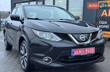 Позашляховик / Кросовер Nissan Rogue Sport 2018 в Вінниці