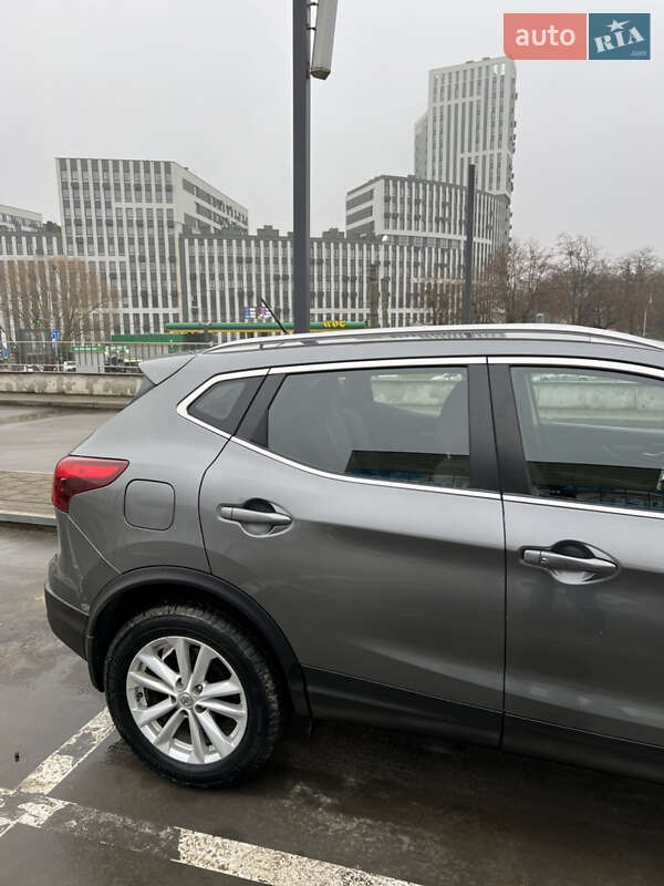 Позашляховик / Кросовер Nissan Rogue Sport 2017 в Львові фото 10 Позашляховик / Кросовер Nissan Rogue Sport 2017 в Львові