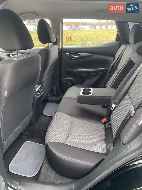 Внедорожник / Кроссовер Nissan Rogue Sport 2020 в Львове фото 35 Внедорожник / Кроссовер Nissan Rogue Sport 2020 в Львове