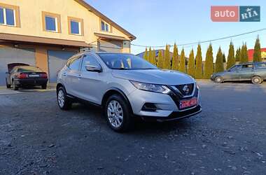 Позашляховик / Кросовер Nissan Rogue Sport 2020 в Рівному
