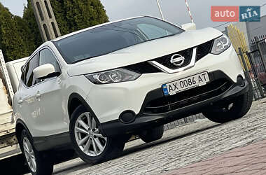 Внедорожник / Кроссовер Nissan Rogue Sport 2017 в Львове