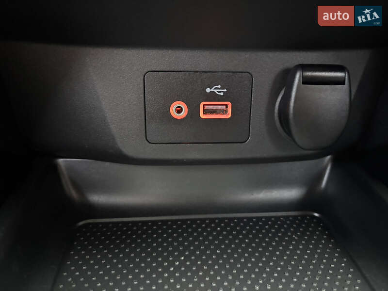 Внедорожник / Кроссовер Nissan Rogue Sport 2020 в Львове