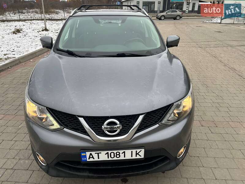 Позашляховик / Кросовер Nissan Rogue Sport 2017 в Івано-Франківську