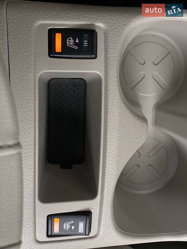 Внедорожник / Кроссовер Nissan Rogue Sport 2017 в Киеве фото 40 Внедорожник / Кроссовер Nissan Rogue Sport 2017 в Киеве