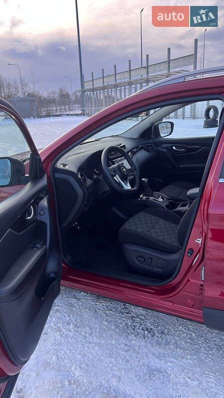 Внедорожник / Кроссовер Nissan Rogue Sport 2019 в Львове