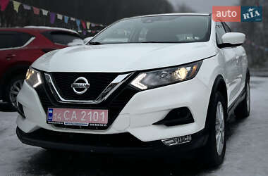 Внедорожник / Кроссовер Nissan Rogue Sport 2020 в Черновцах