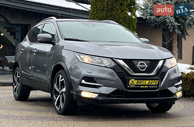 Позашляховик / Кросовер Nissan Rogue Sport 2022 в Львові