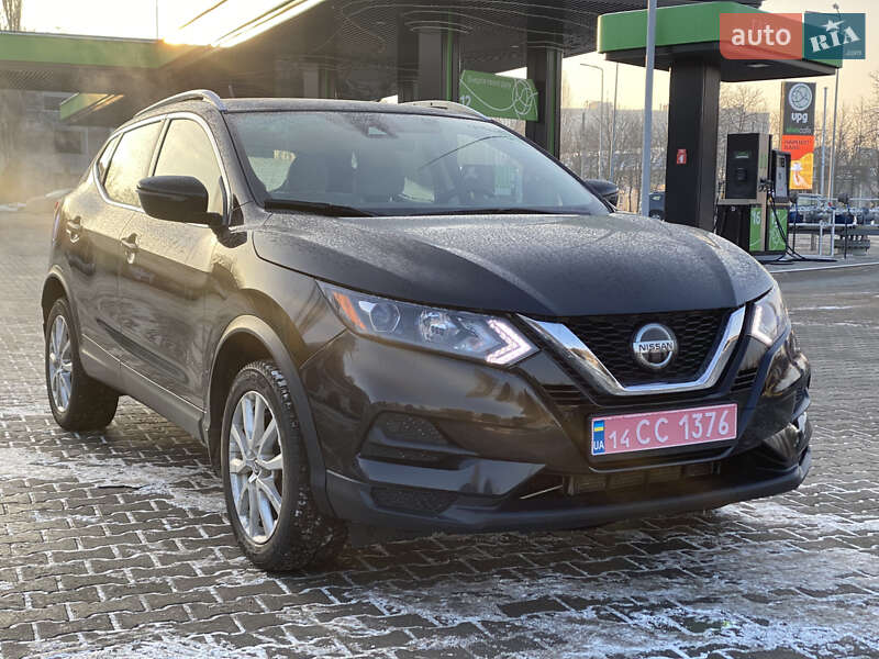 Nissan Rogue Sport 2020