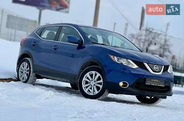 Позашляховик / Кросовер Nissan Rogue Sport 2018 в Києві