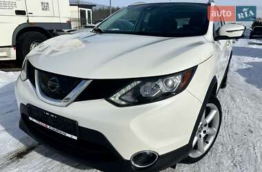 Позашляховик / Кросовер Nissan Rogue Sport 2018 в Львові