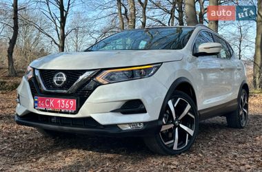 Позашляховик / Кросовер Nissan Rogue Sport 2021 в Львові