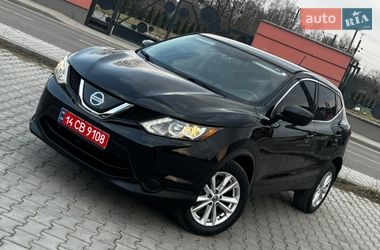 Внедорожник / Кроссовер Nissan Rogue Sport 2019 в Дрогобыче