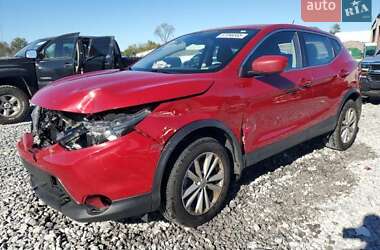 Внедорожник / Кроссовер Nissan Rogue Sport 2017 в Львове