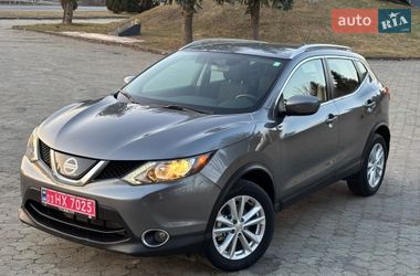 Внедорожник / Кроссовер Nissan Rogue Sport 2018 в Дубно