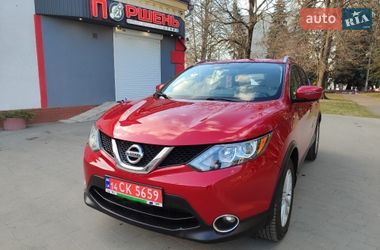 Внедорожник / Кроссовер Nissan Rogue Sport 2017 в Дубно